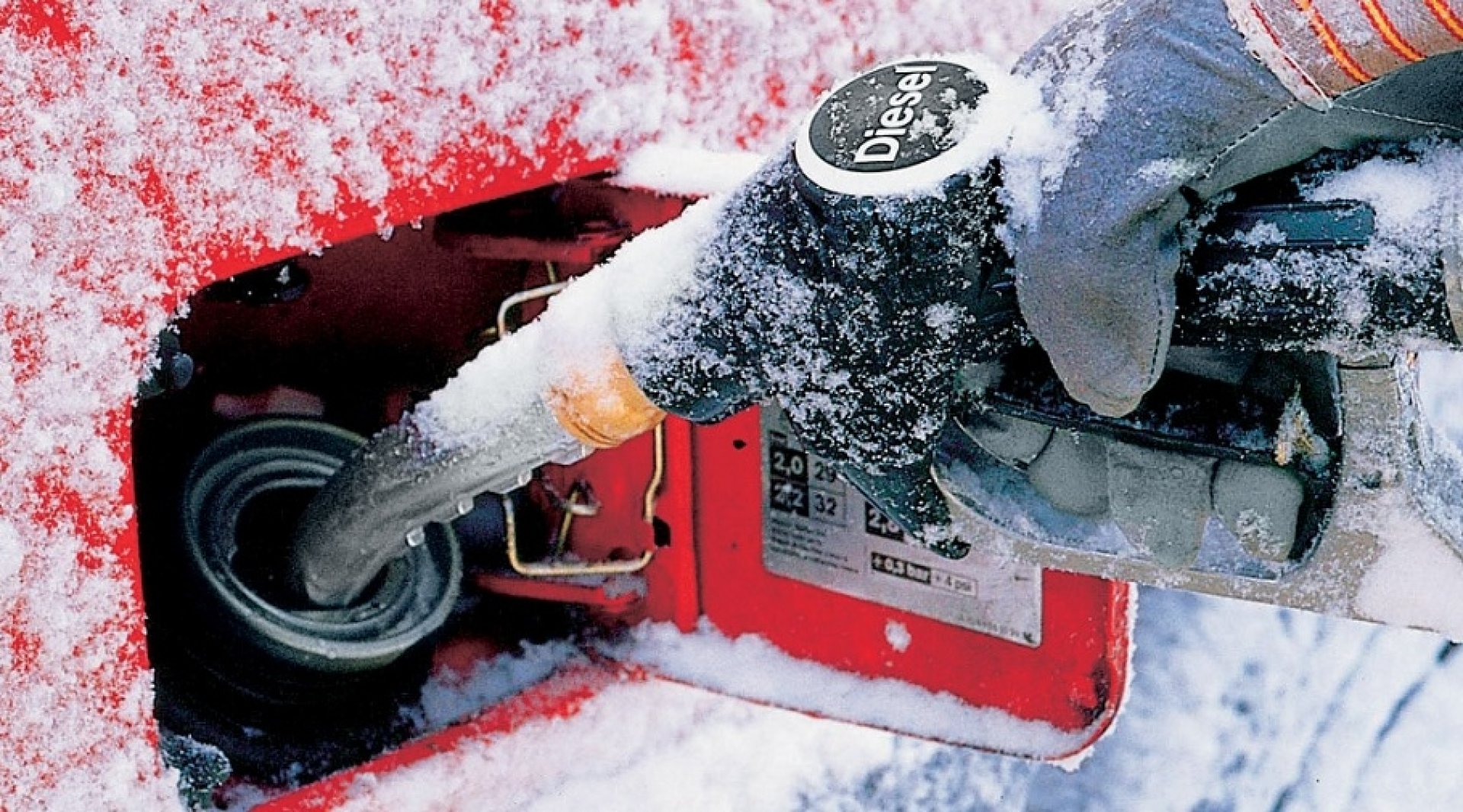 Заправляем авто на морозе: правда и мифы об объеме топлива при -20°С